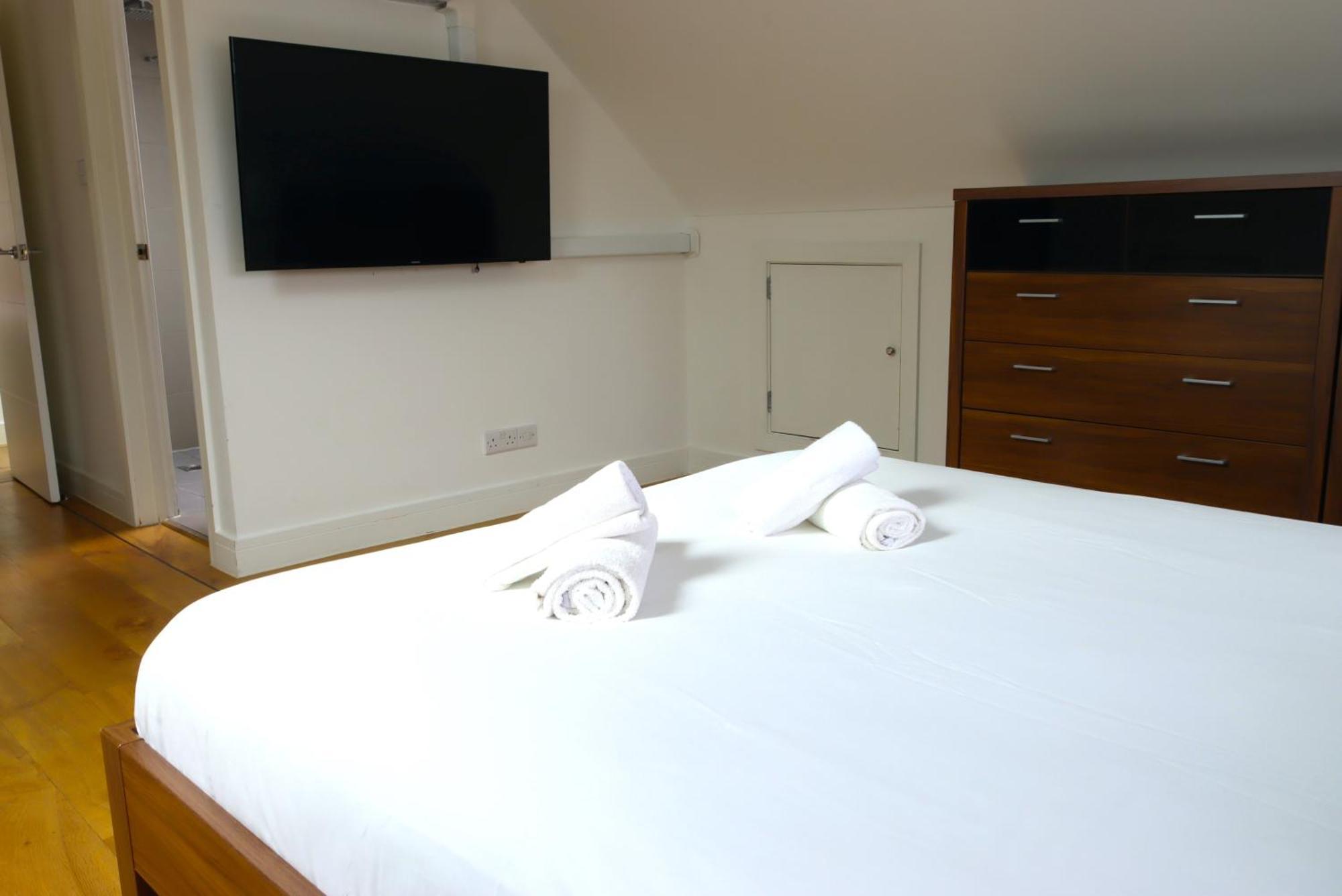 Four Corners Holiday Home Hot Tub & Sauna Ferndown Luaran gambar