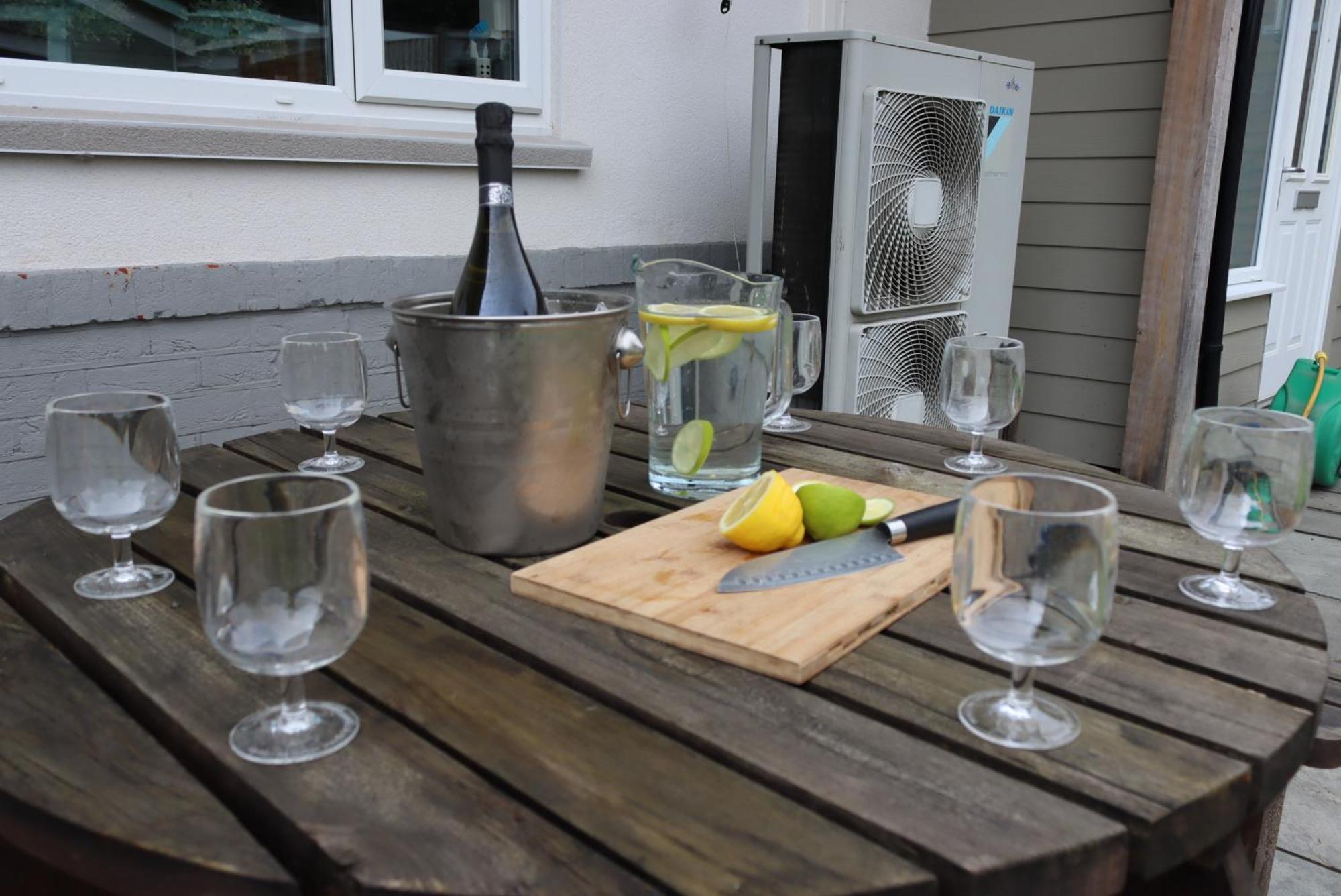Four Corners Holiday Home Hot Tub & Sauna Ferndown Luaran gambar