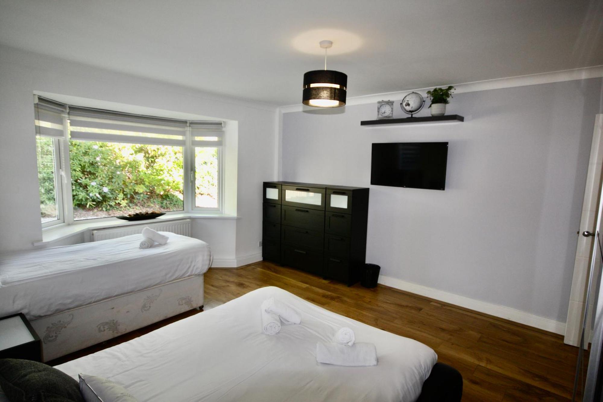 Four Corners Holiday Home Hot Tub & Sauna Ferndown Luaran gambar